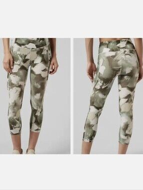 Athleta Ultimate Stash II Capri Leggings